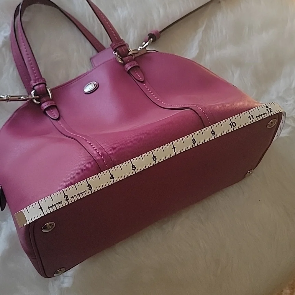 COACH Cora Peyton Pink Double Handle Zip Around Crossbody Satchel‎ Dome Bag